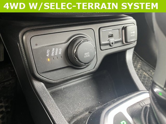 Used 2018 Jeep Renegade Altitude image 19