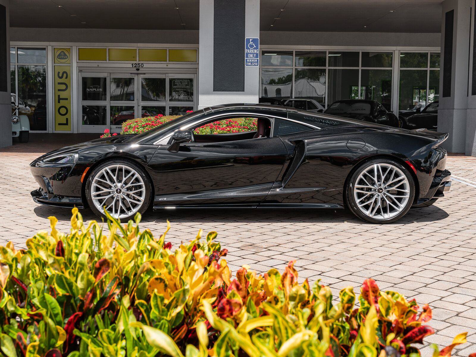 Used 2025 McLaren GTS RWD image 29