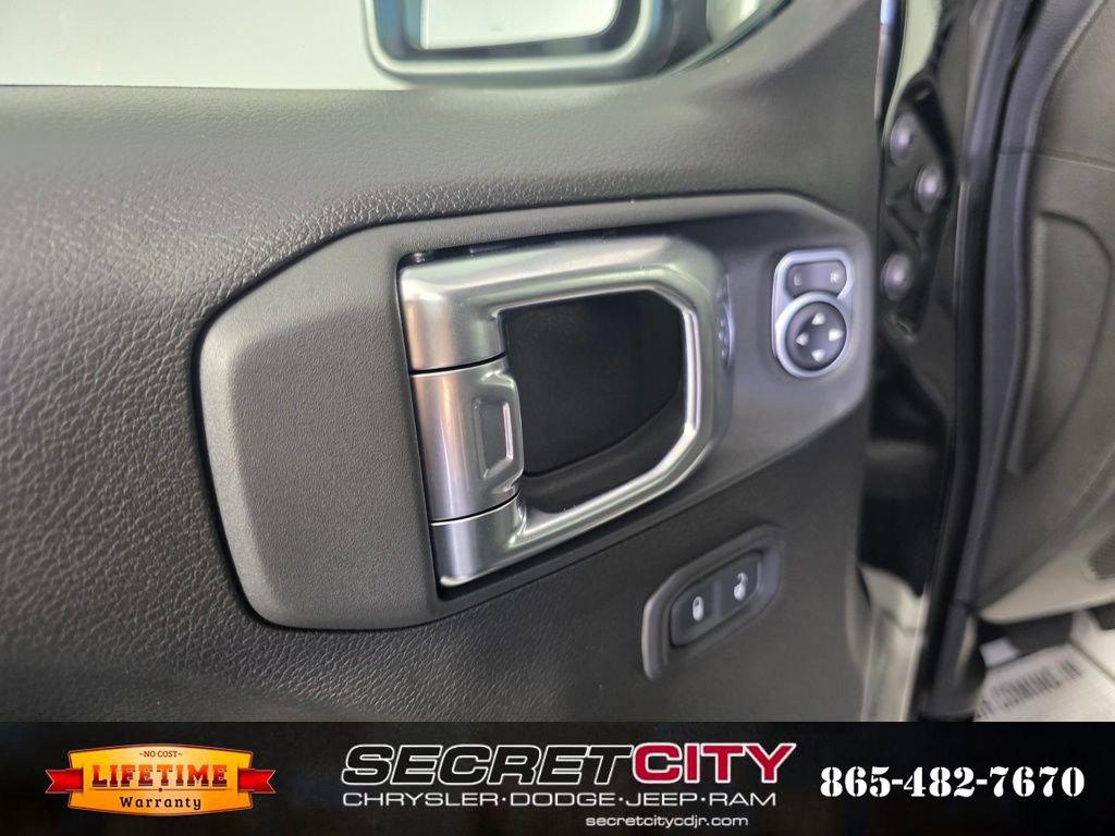 New 2025 Jeep Gladiator Sport image 12