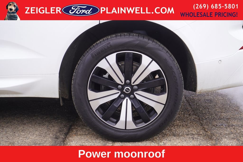 Used 2023 Volvo XC60 T8 Plus w/ Protection Package Premier image 9