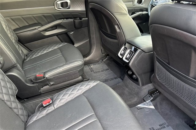 Used 2022 Kia Sorento SX image 19