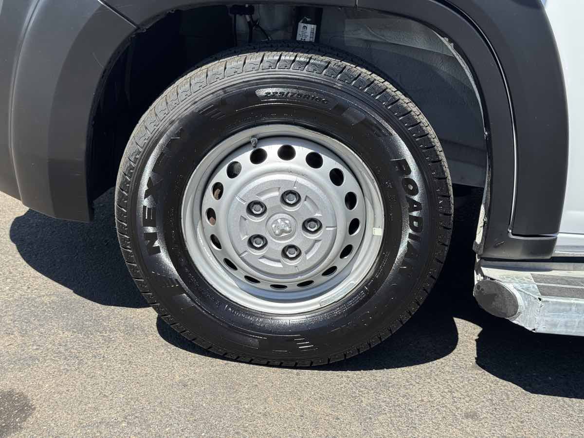 Used 2025 RAM ProMaster 2500 w/ U-Haul Equipment Group FWD image 6