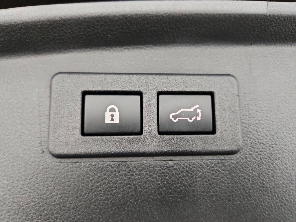 Certified 2025 Subaru Outback Onyx Edition AWD/4WD image 38