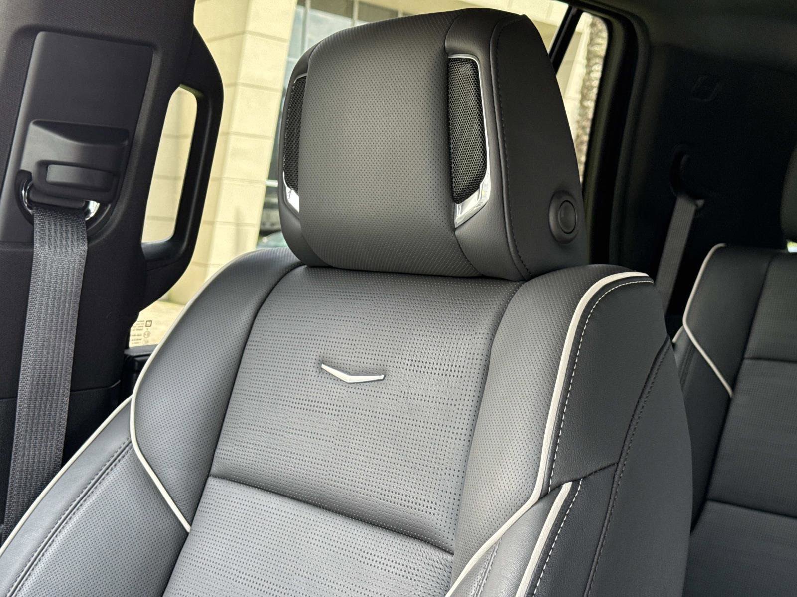 Used 2024 Cadillac Escalade Sport w/ LPO, Floor Liner Package AWD/4WD image 24