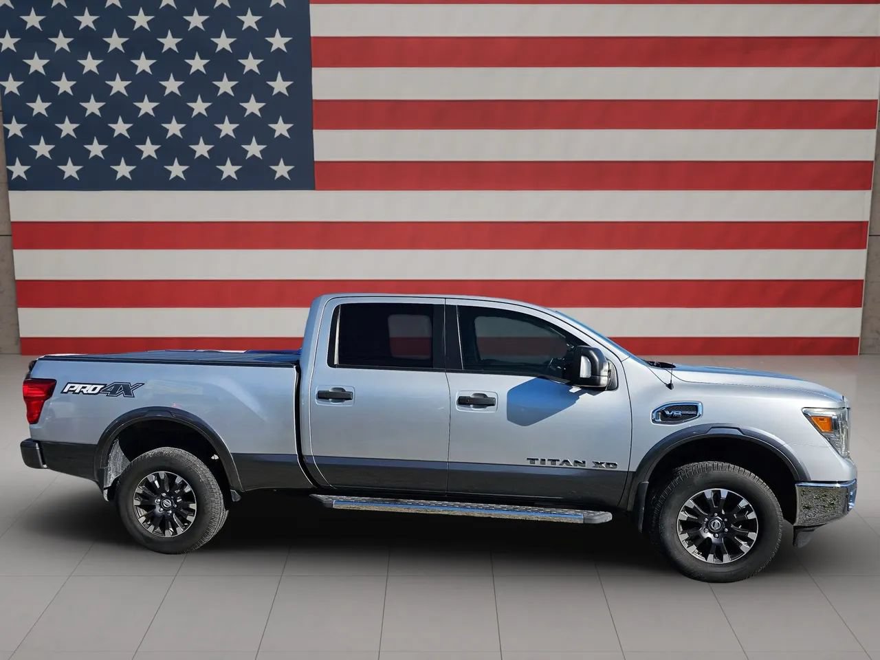 Used 2019 Nissan Titan PRO-4X w/ Pro-4x Convenience Package AWD/4WD image 18