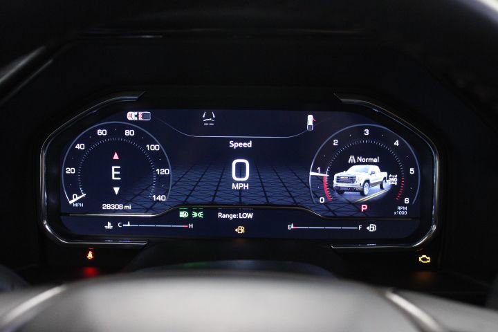 Used 2024 GMC Sierra 1500 AT4 w/ Technology Package image 30