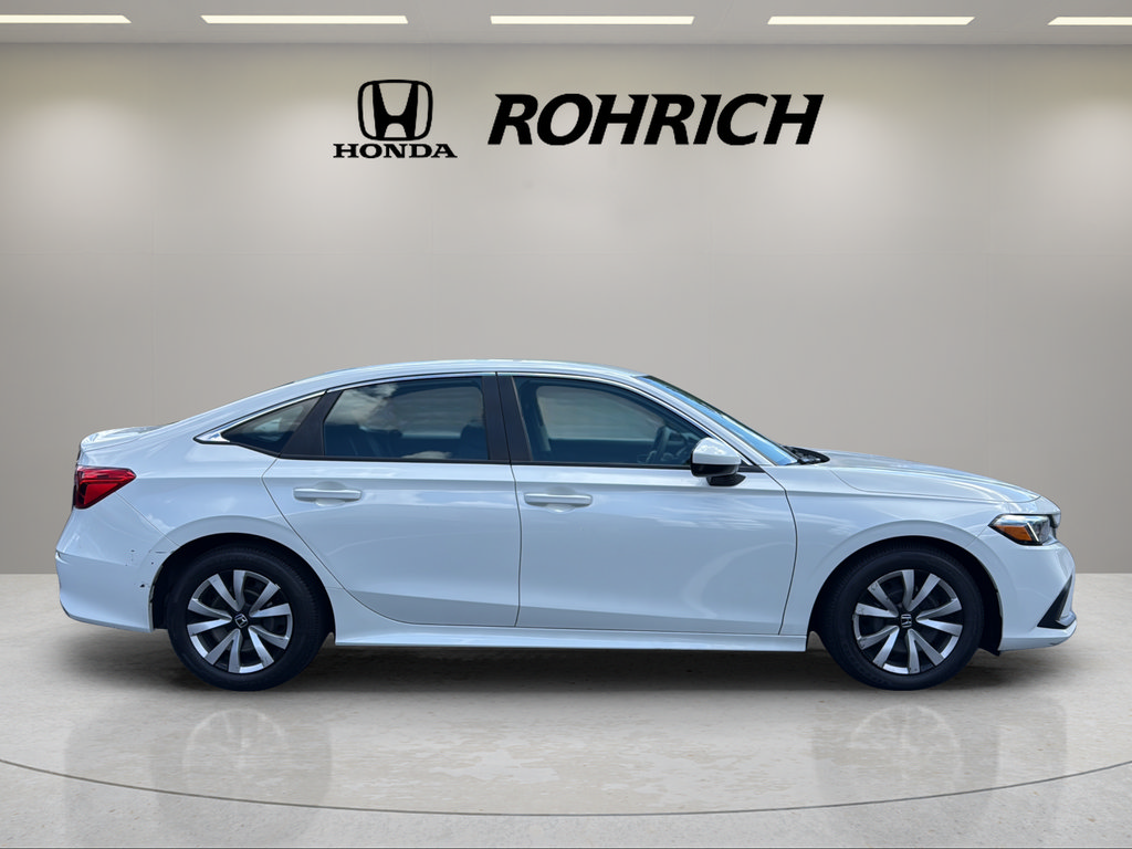 Used 2023 Honda Civic LX image 5