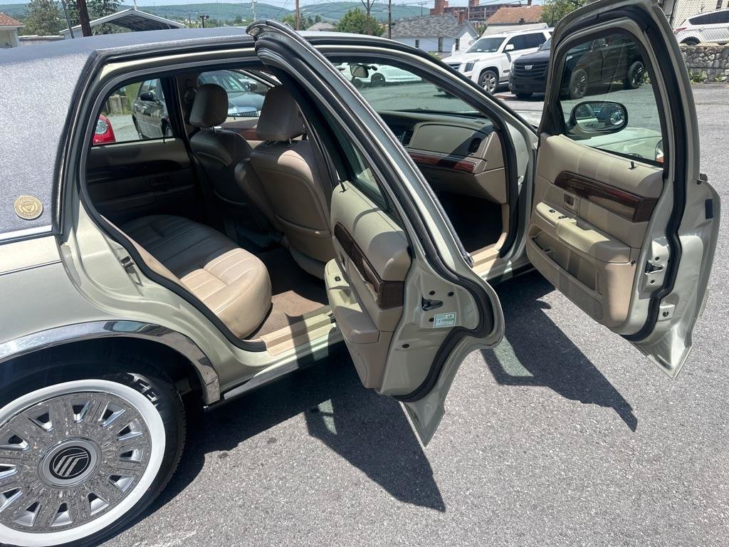 Used 2004 Mercury Grand Marquis GS RWD image 34