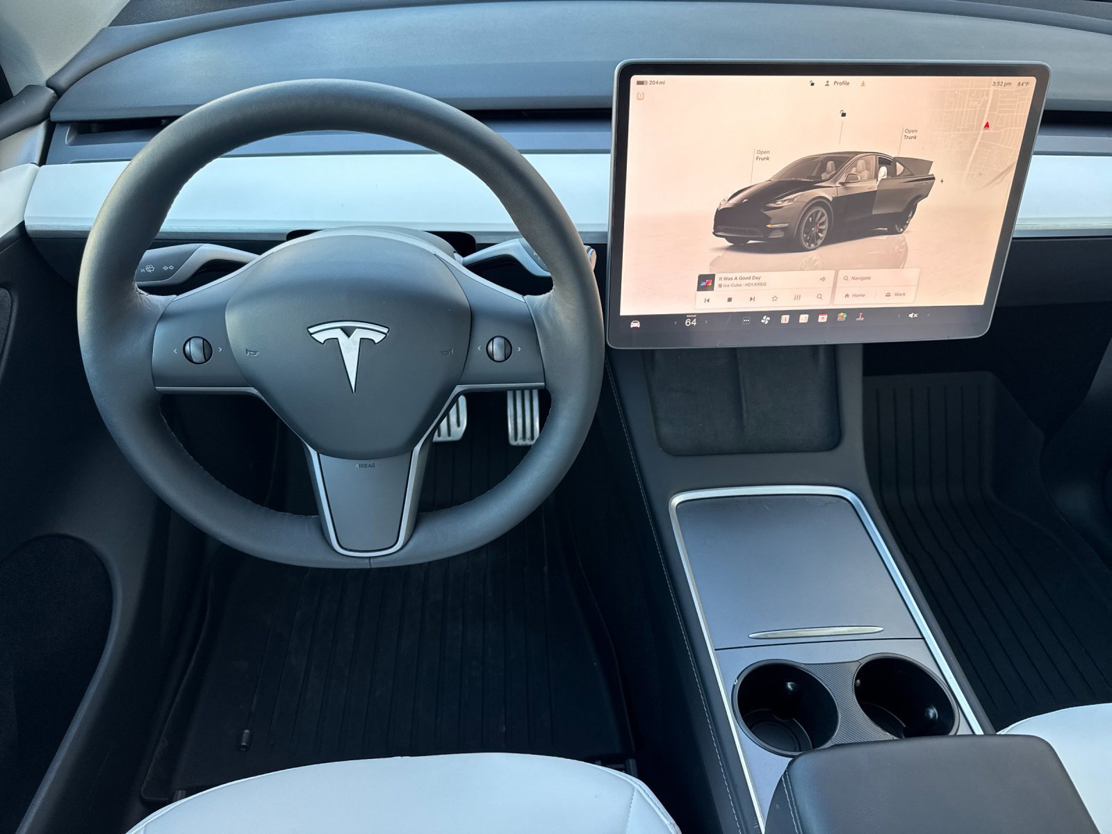 Used 2023 Tesla Model Y Performance image 14