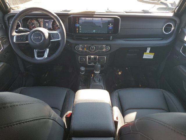 New 2026 Jeep Wrangler Unlimited Sahara AWD/4WD image 13