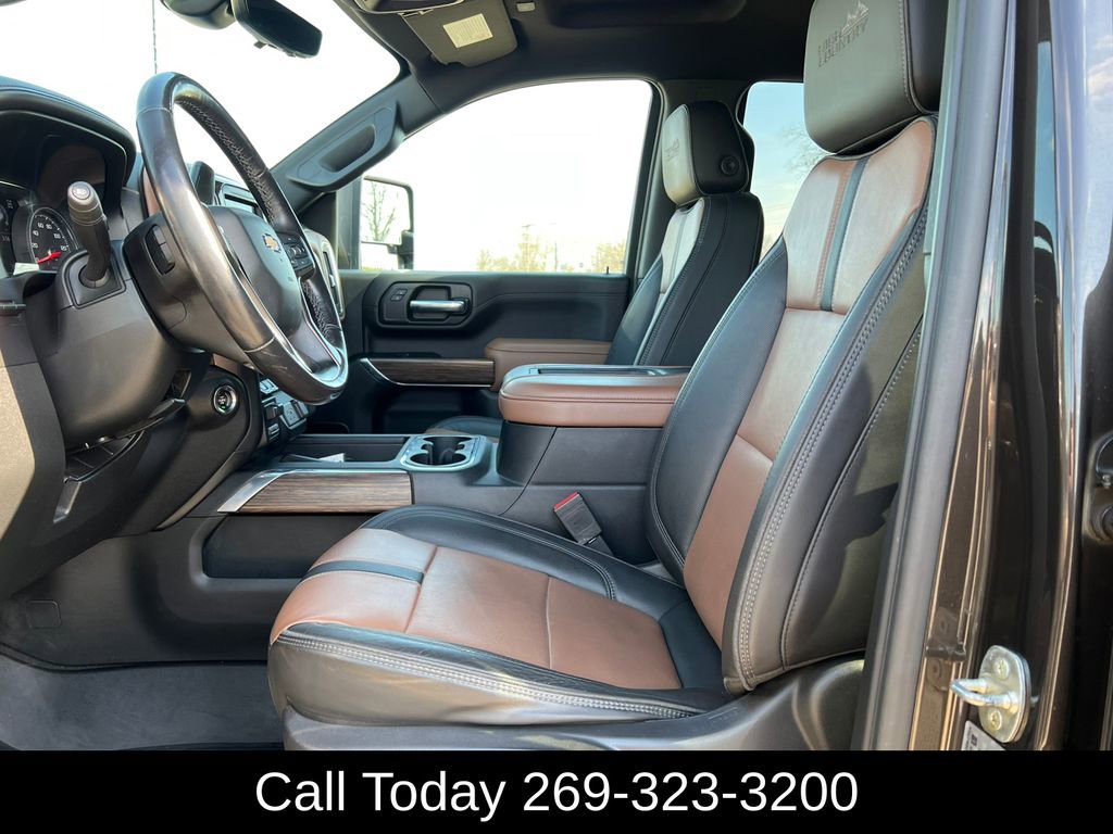 Used 2020 Chevrolet Silverado 2500 High Country w/ Z71 Off-Road Package image 5