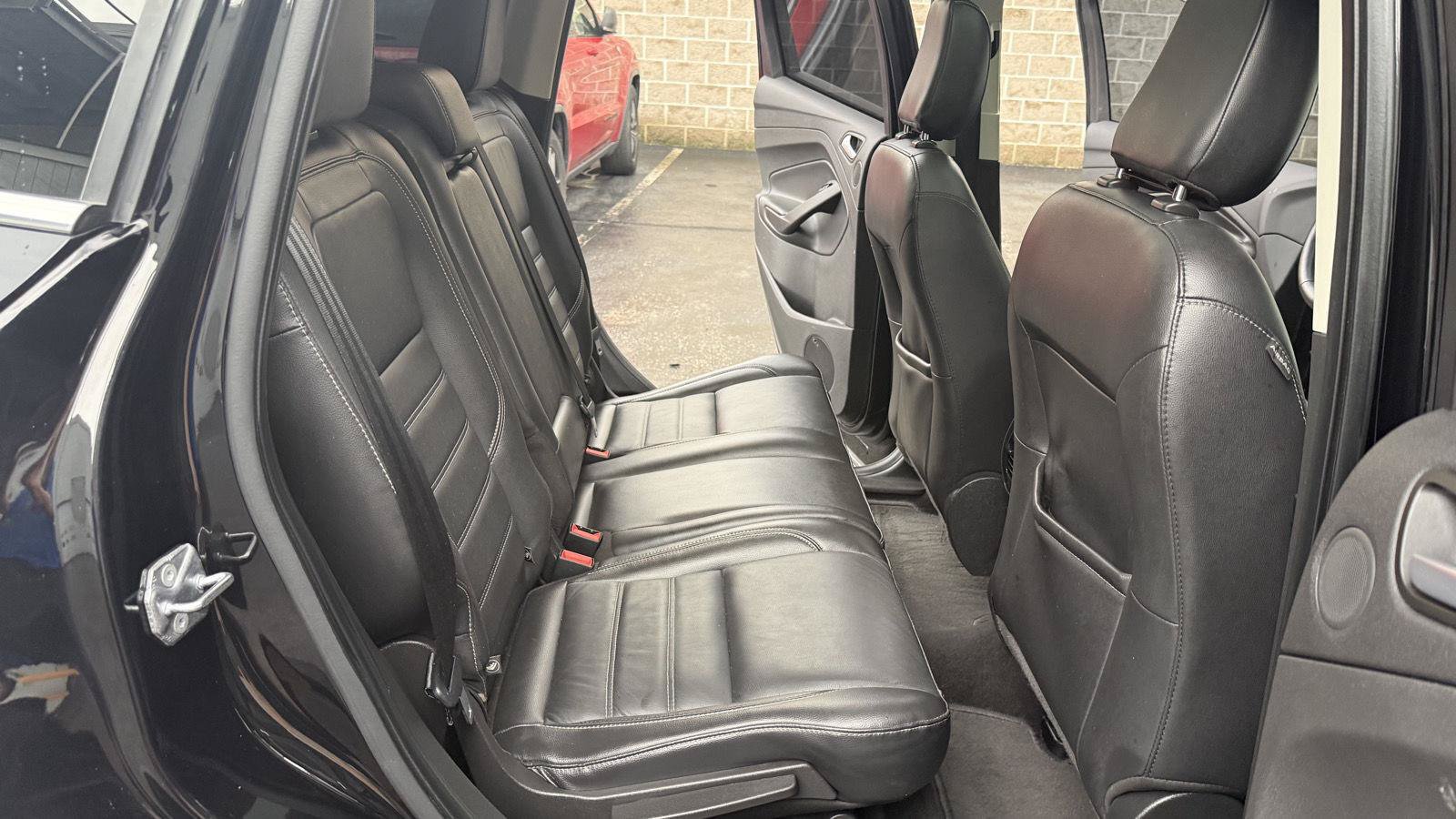 Used 2019 Ford Escape Titanium FWD image 26