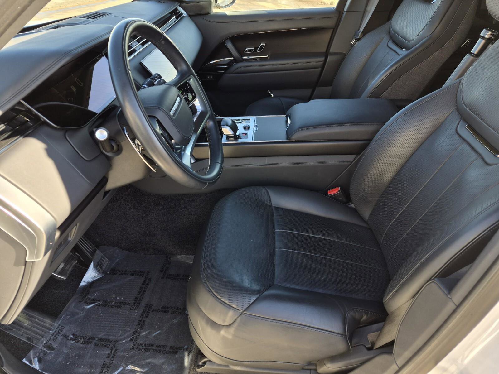 Used 2023 Land Rover Range Rover SV image 25