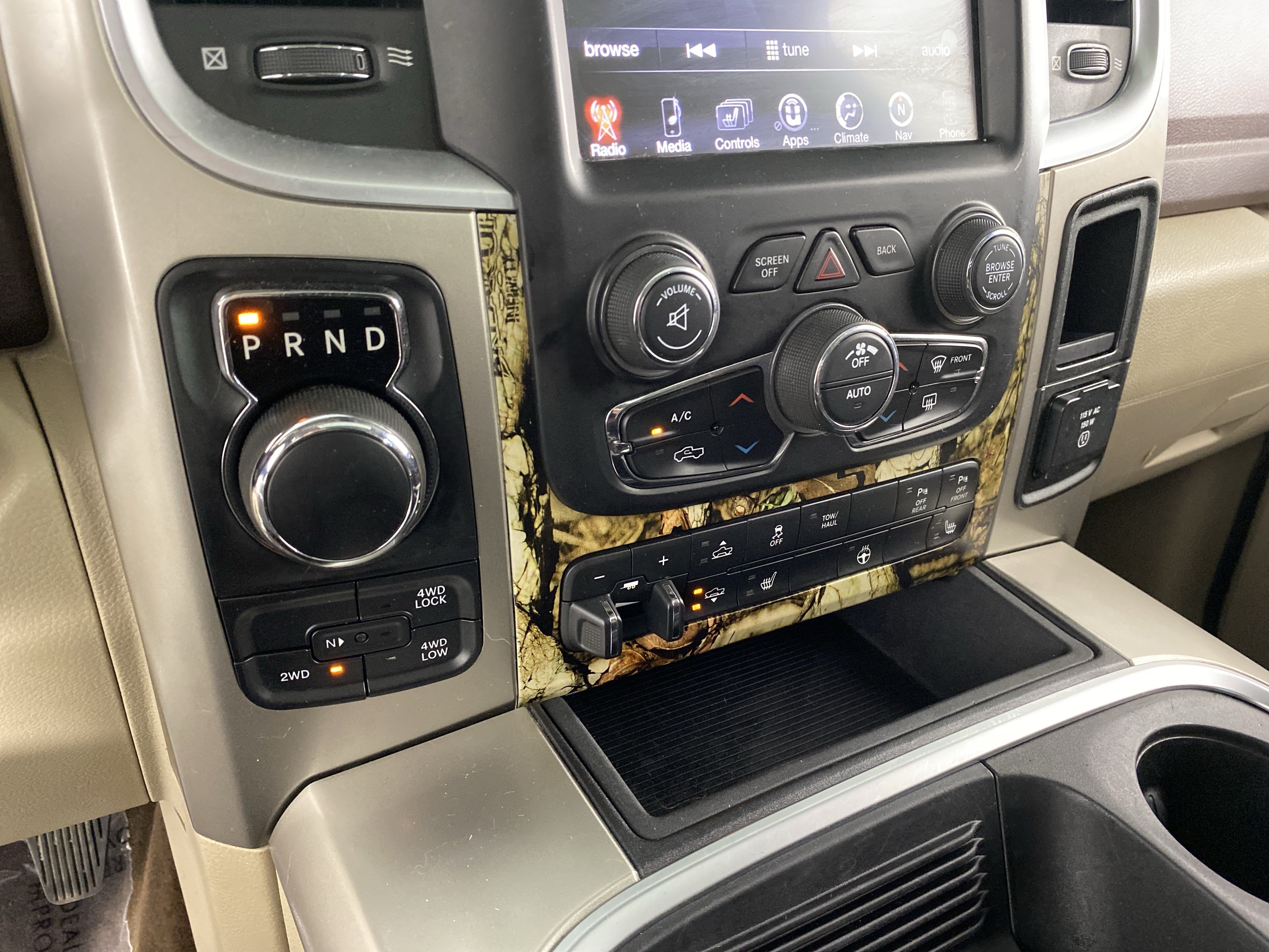 Used 2016 RAM 1500 Outdoorsman w/ Mossy Oak Package AWD/4WD image 30