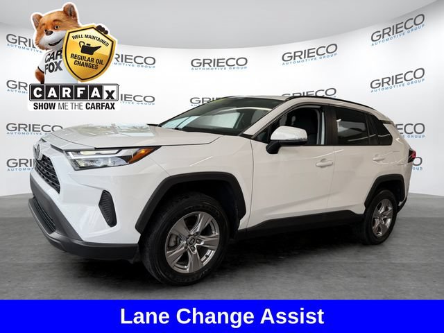Used 2023 Toyota RAV4 XLE AWD/4WD image 3