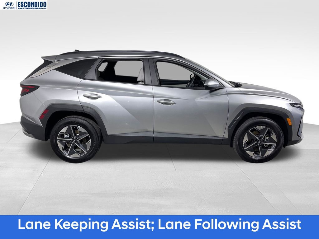 Certified 2025 Hyundai Tucson SEL AWD/4WD image 6