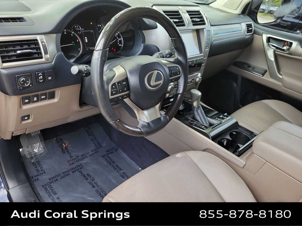 Used 2020 Lexus GX 460 Premium w/ Premium Package AWD/4WD image 2