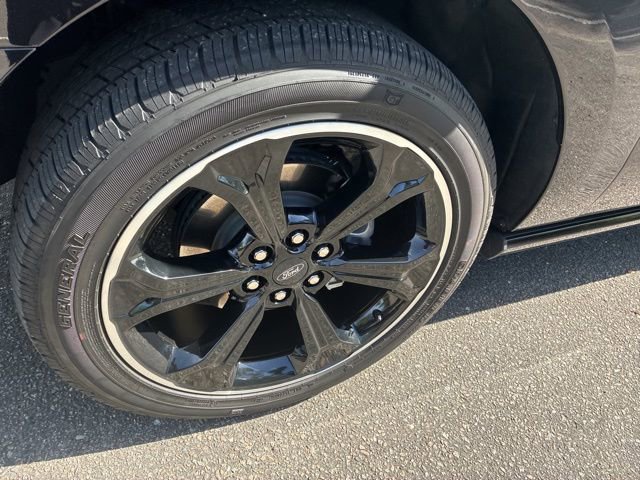 Used 2023 Ford Expedition Limited RWD image 11