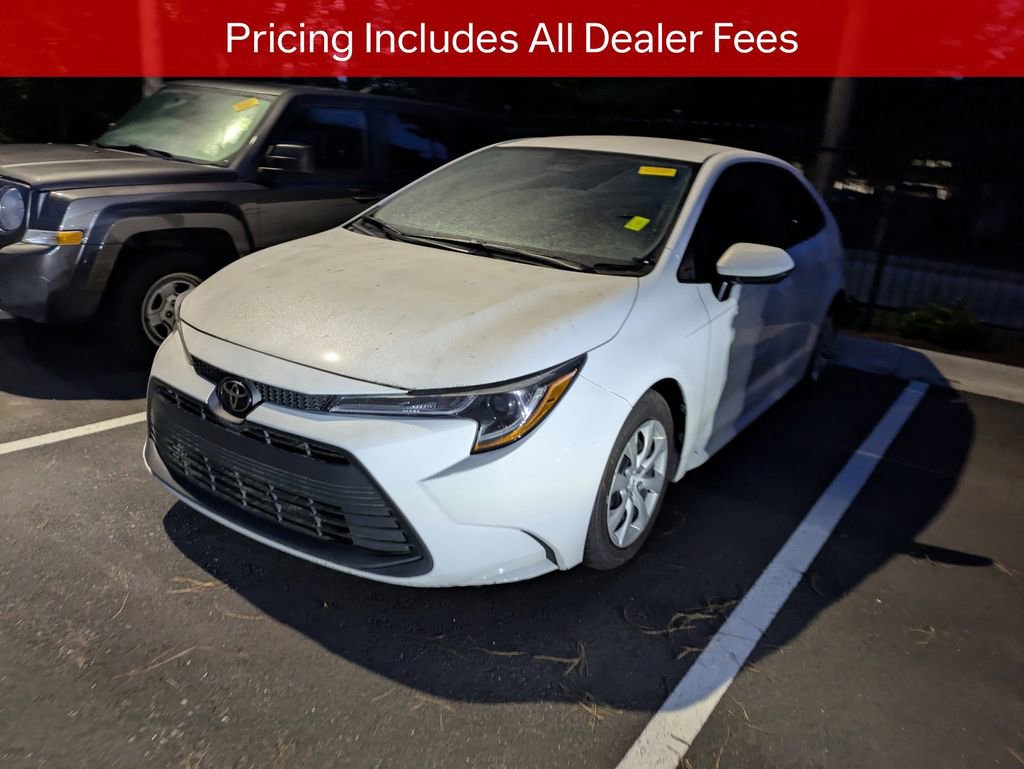 Used 2024 Toyota Corolla LE FWD image 4