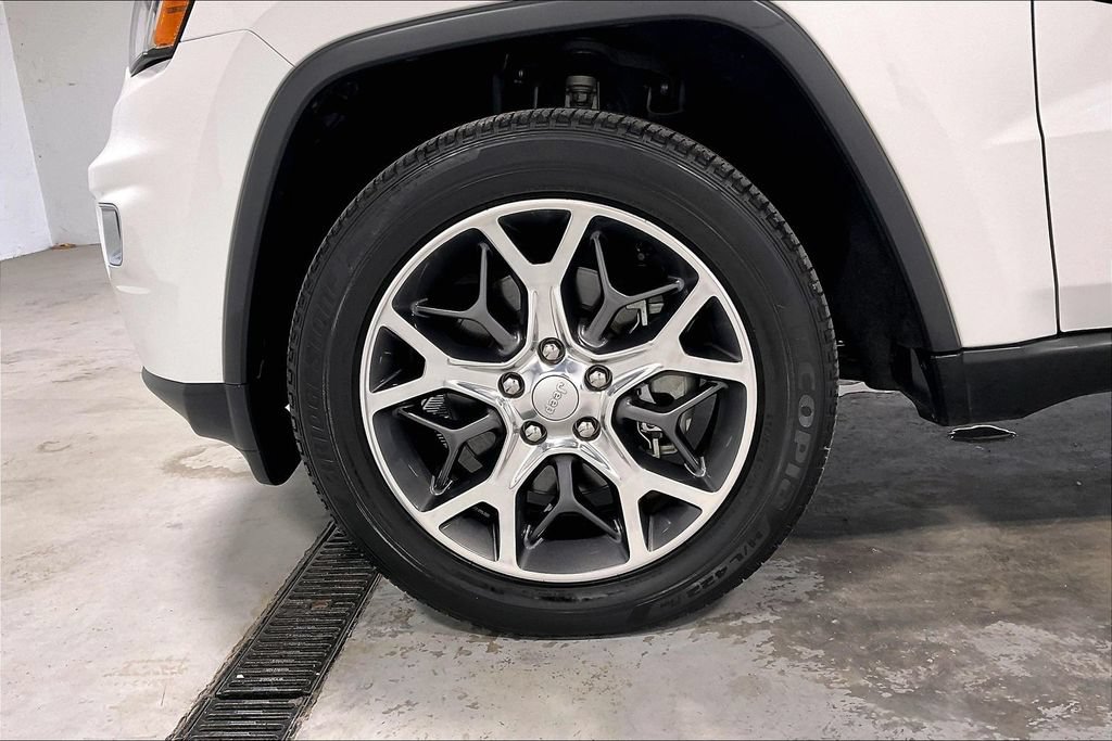 Used 2021 Jeep Grand Cherokee Limited AWD/4WD image 10