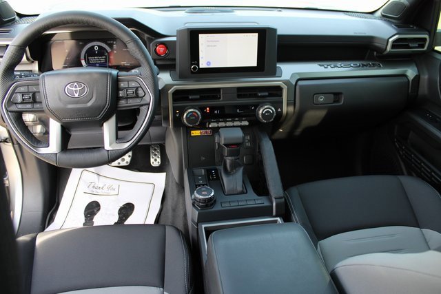 Used 2025 Toyota Tacoma Limited image 35