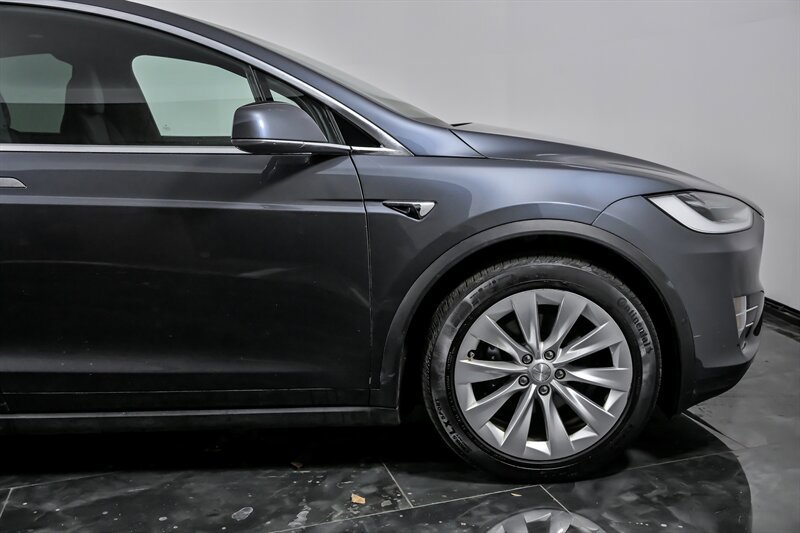 Used 2016 Tesla Model X 75D image 12