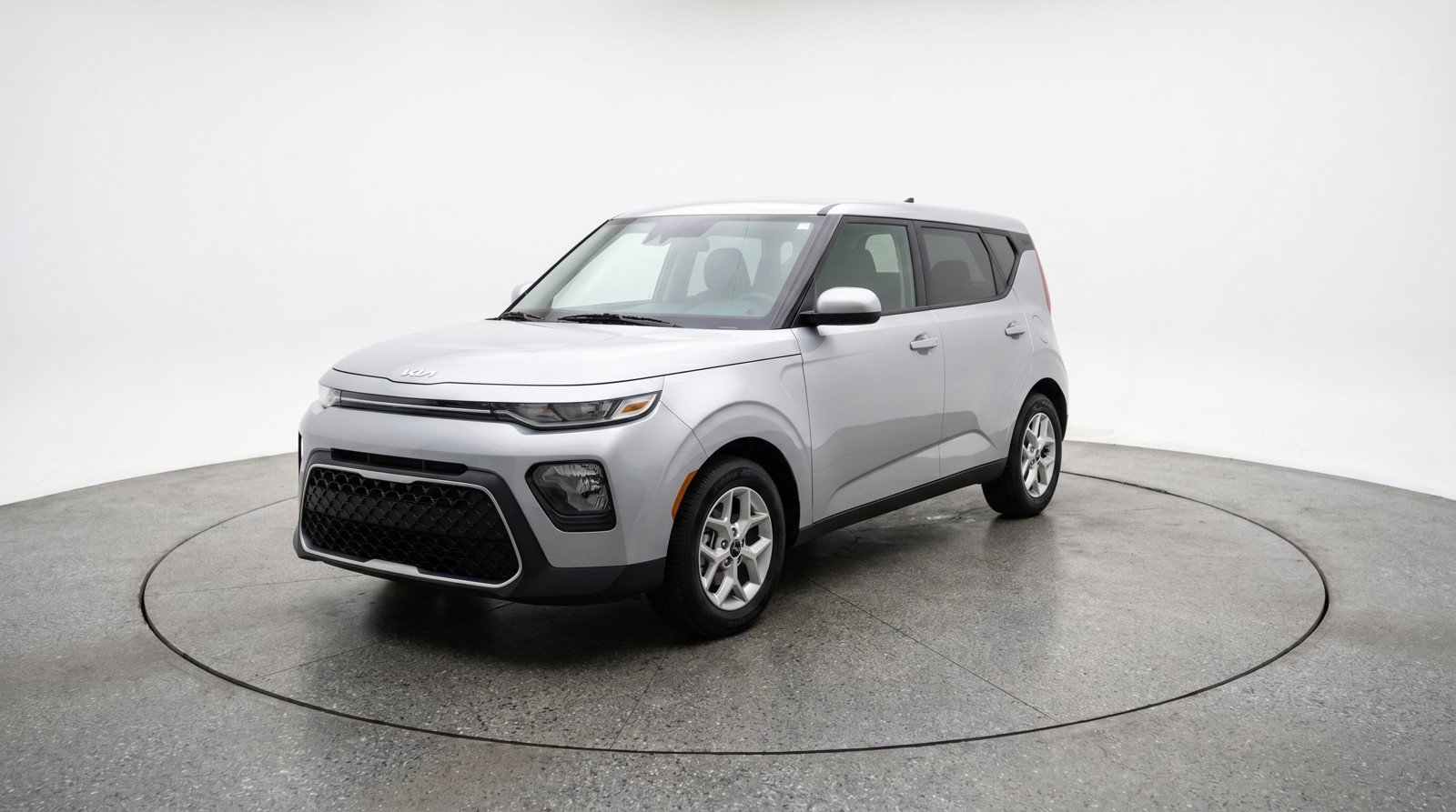 Used 2025 Kia Soul LX w/ LX Technology Package FWD image 3