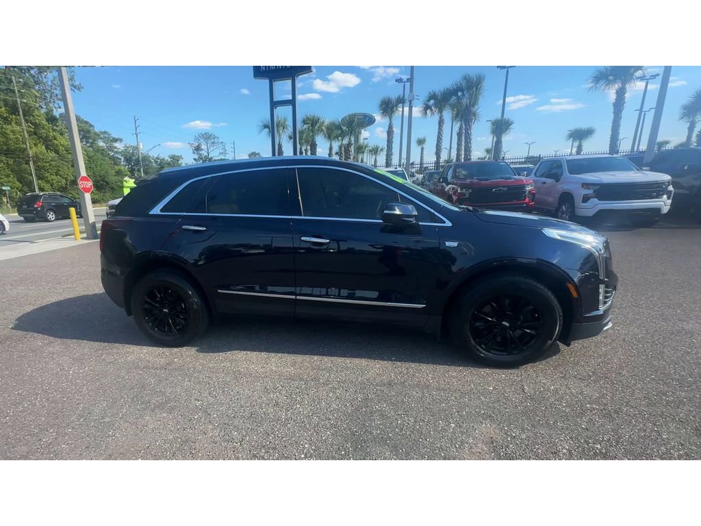 Used 2021 Cadillac XT5 Premium Luxury FWD image 3
