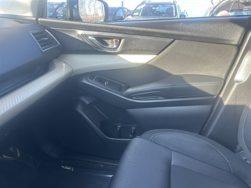 Used 2020 Subaru Ascent Premium w/ Convenience Package image 12