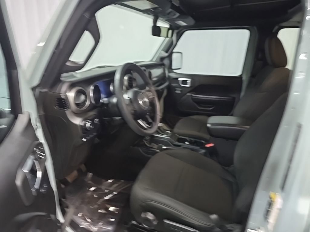 Used 2023 Jeep Wrangler Unlimited w/ 8.4" Radio Group image 28