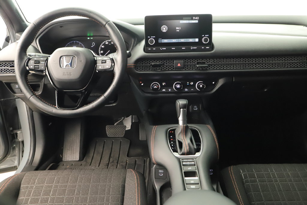 Used 2025 Honda HR-V Sport image 18