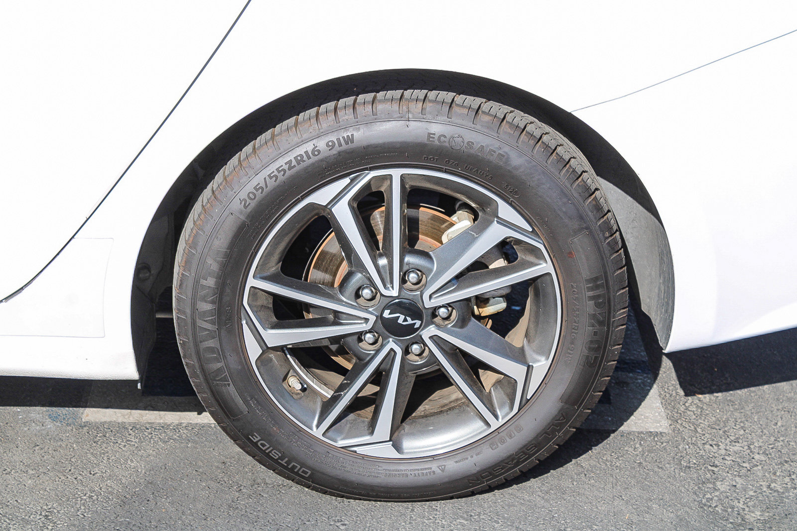 Used 2023 Kia Forte LXS FWD image 12