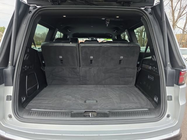 Used 2024 Jeep Wagoneer Series II w/ Flexible Seating Group image 14