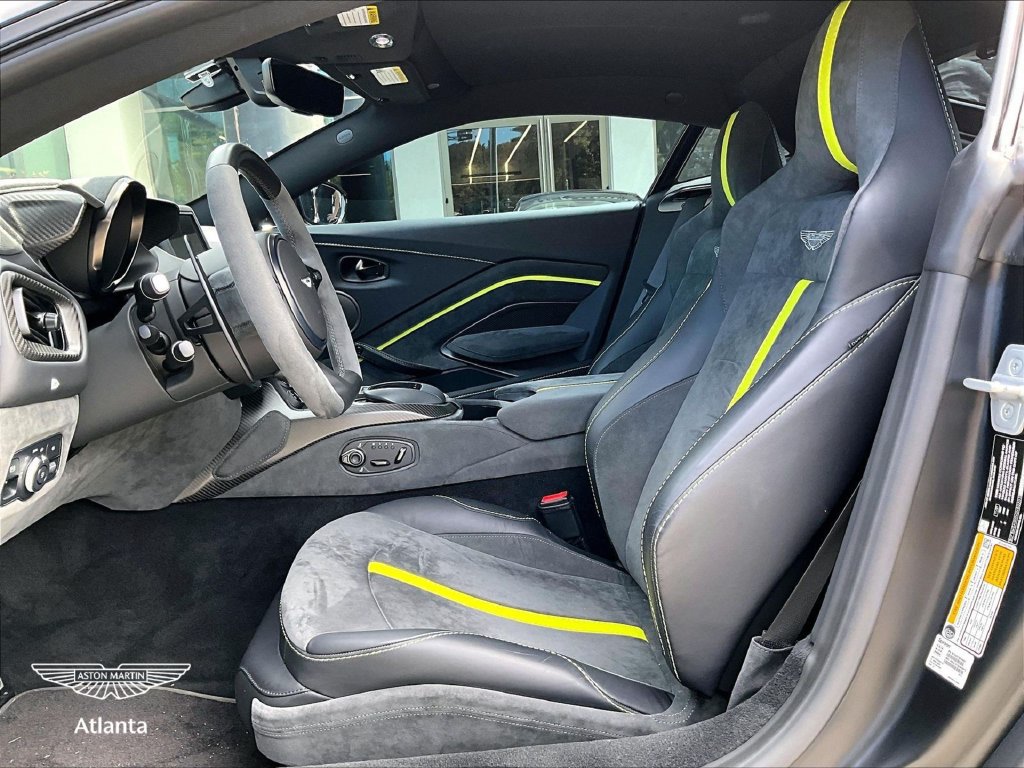 Used 2022 Aston Martin V8 Vantage Coupe RWD image 23