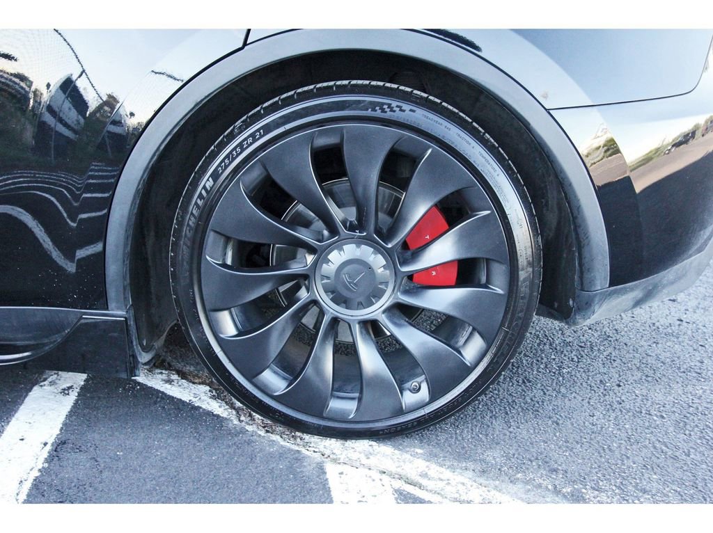 Used 2023 Tesla Model Y Performance image 26