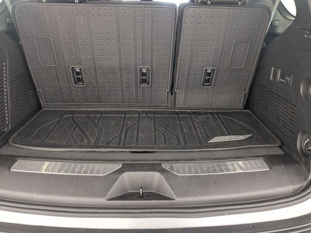 Used 2023 Chevrolet Tahoe Premier image 31