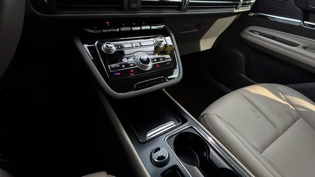 Used 2022 Lincoln Corsair FWD image 14