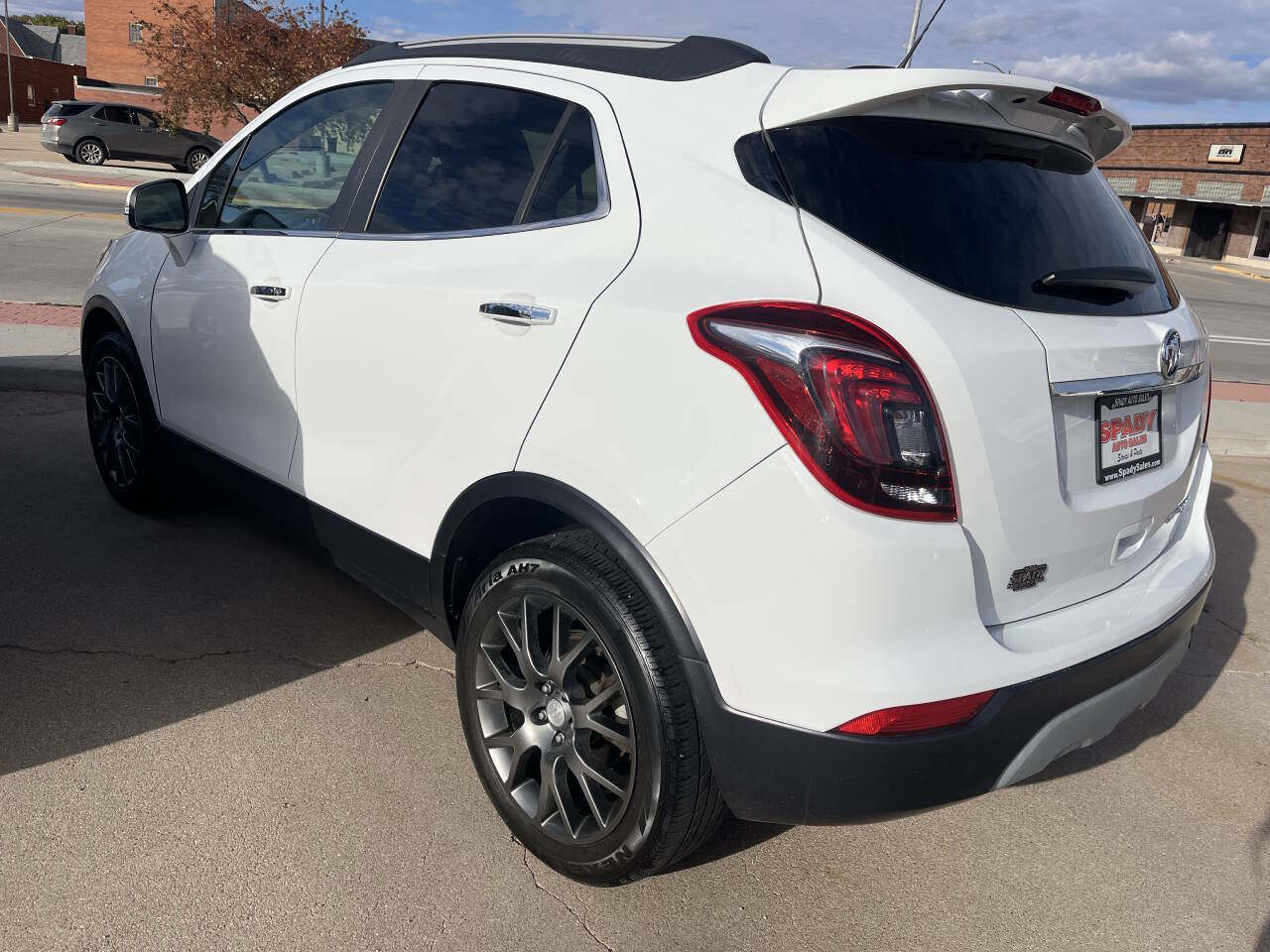 Used 2019 Buick Encore Sport Touring image 30
