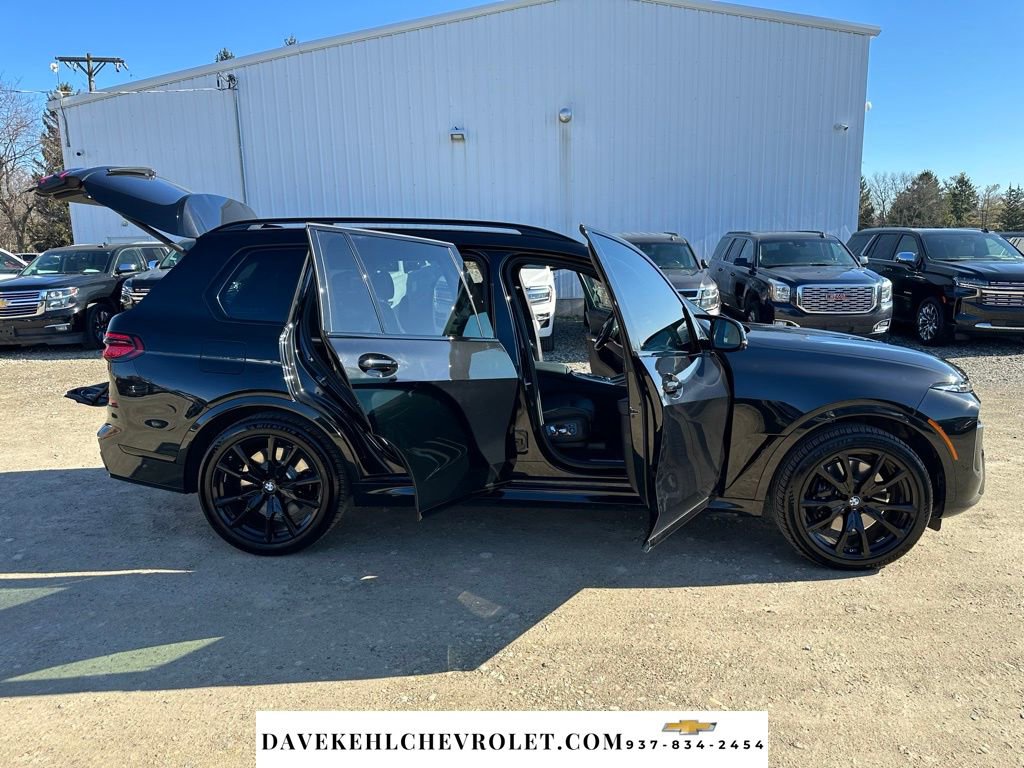 Used 2026 BMW X7 M60i AWD/4WD image 36