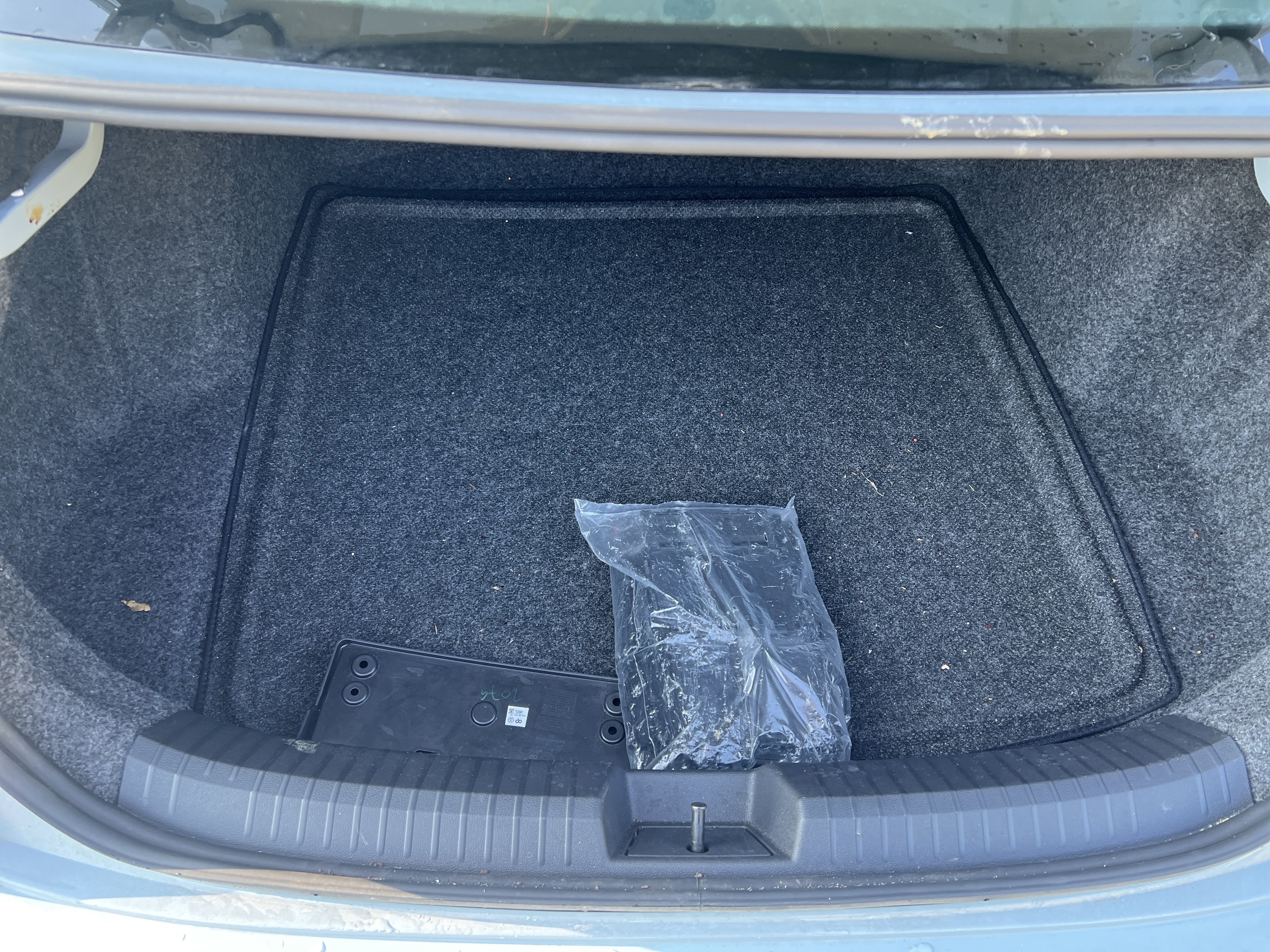 Certified 2025 Volkswagen Jetta SE w/ Sunroof Package FWD image 29