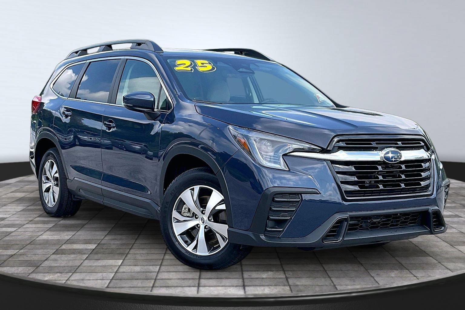 Certified 2025 Subaru Ascent Premium w/ Premium Package AWD/4WD image 10