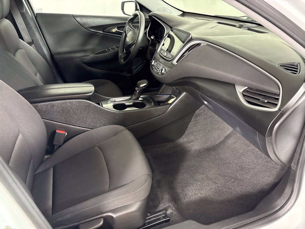 Used 2024 Chevrolet Malibu LT FWD image 15
