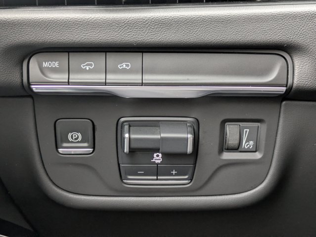Used 2025 Cadillac Escalade ESV Sport w/ Touring Package RWD image 28