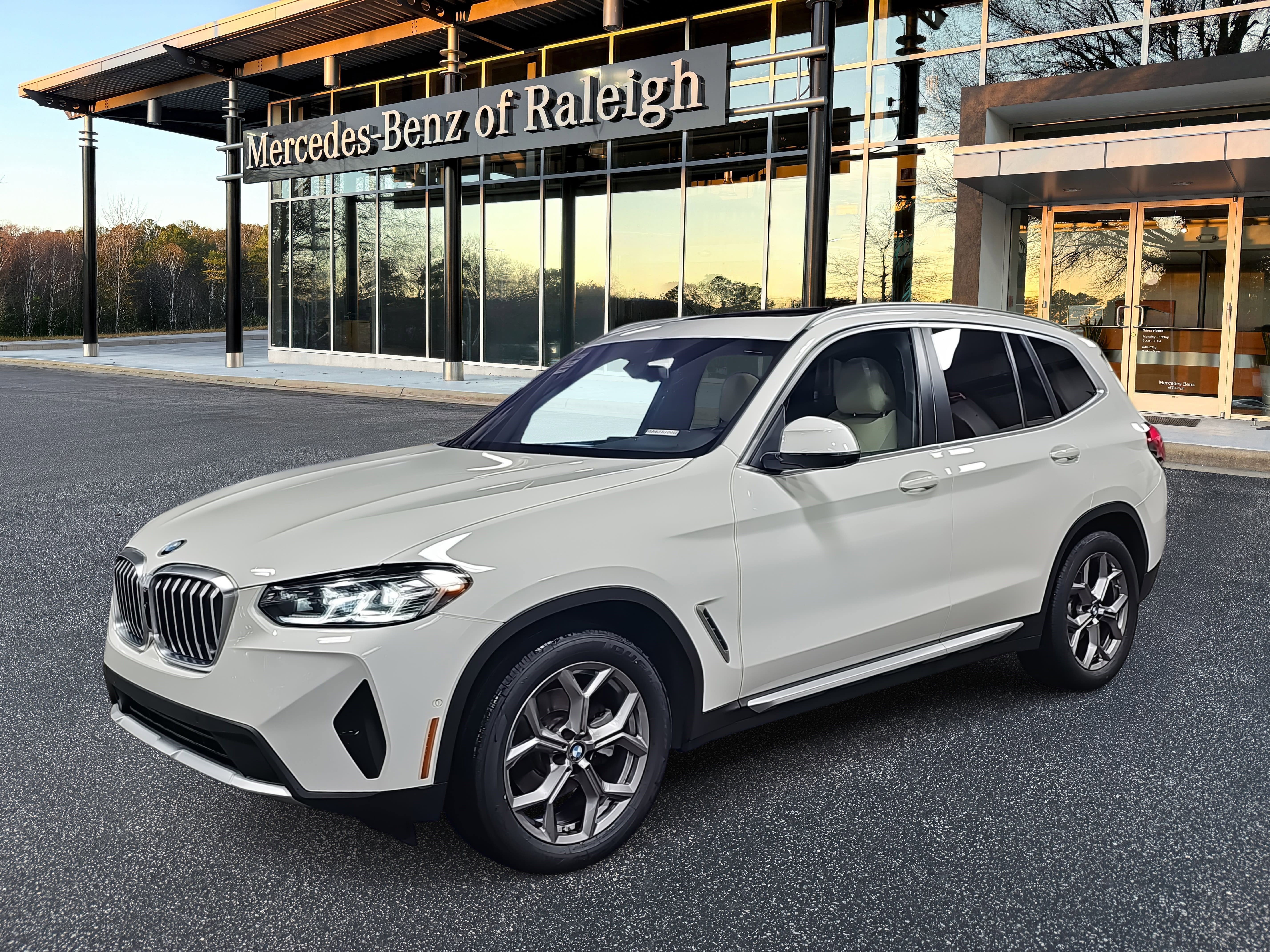 Used 2023 BMW X3 sDrive30i w/ Convenience Package image 1