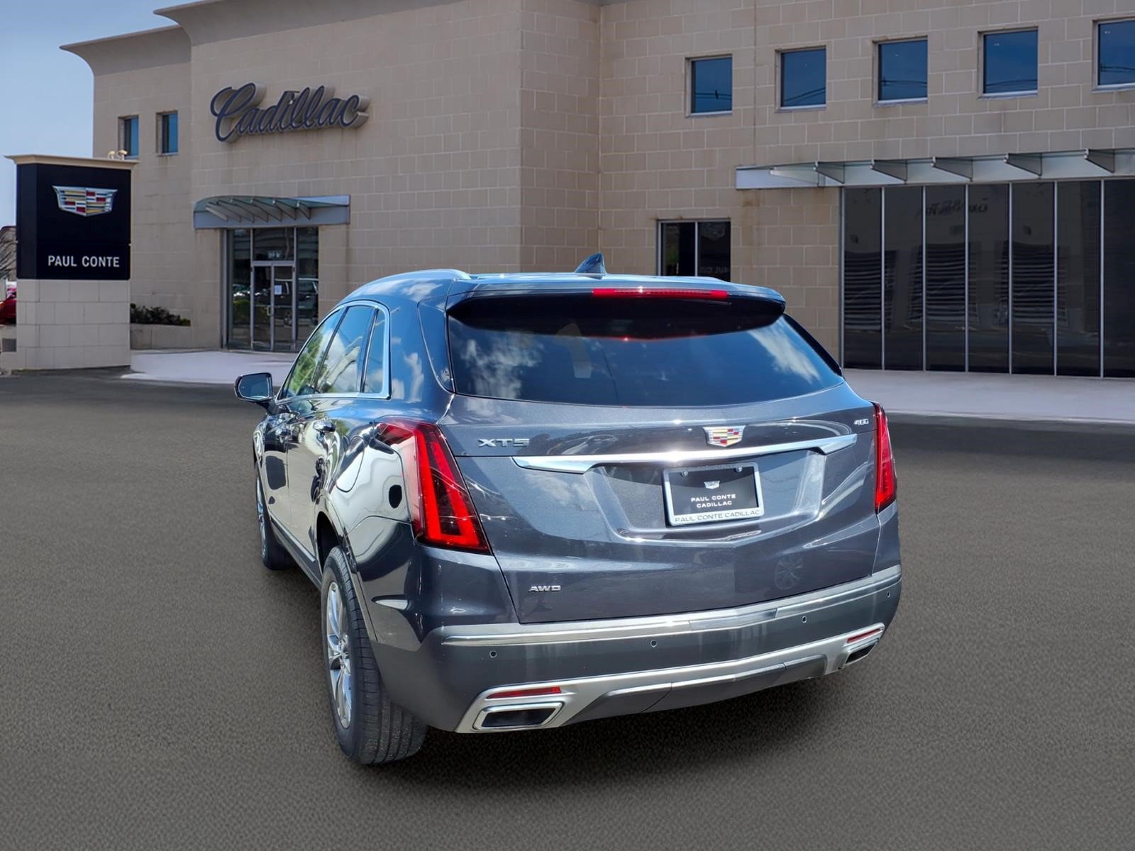 Certified 2023 Cadillac XT5 Premium Luxury AWD/4WD image 6