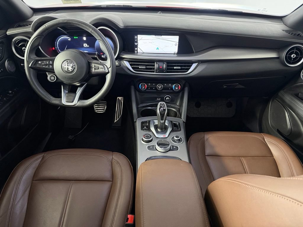 Used 2024 Alfa Romeo Stelvio Ti AWD/4WD image 13