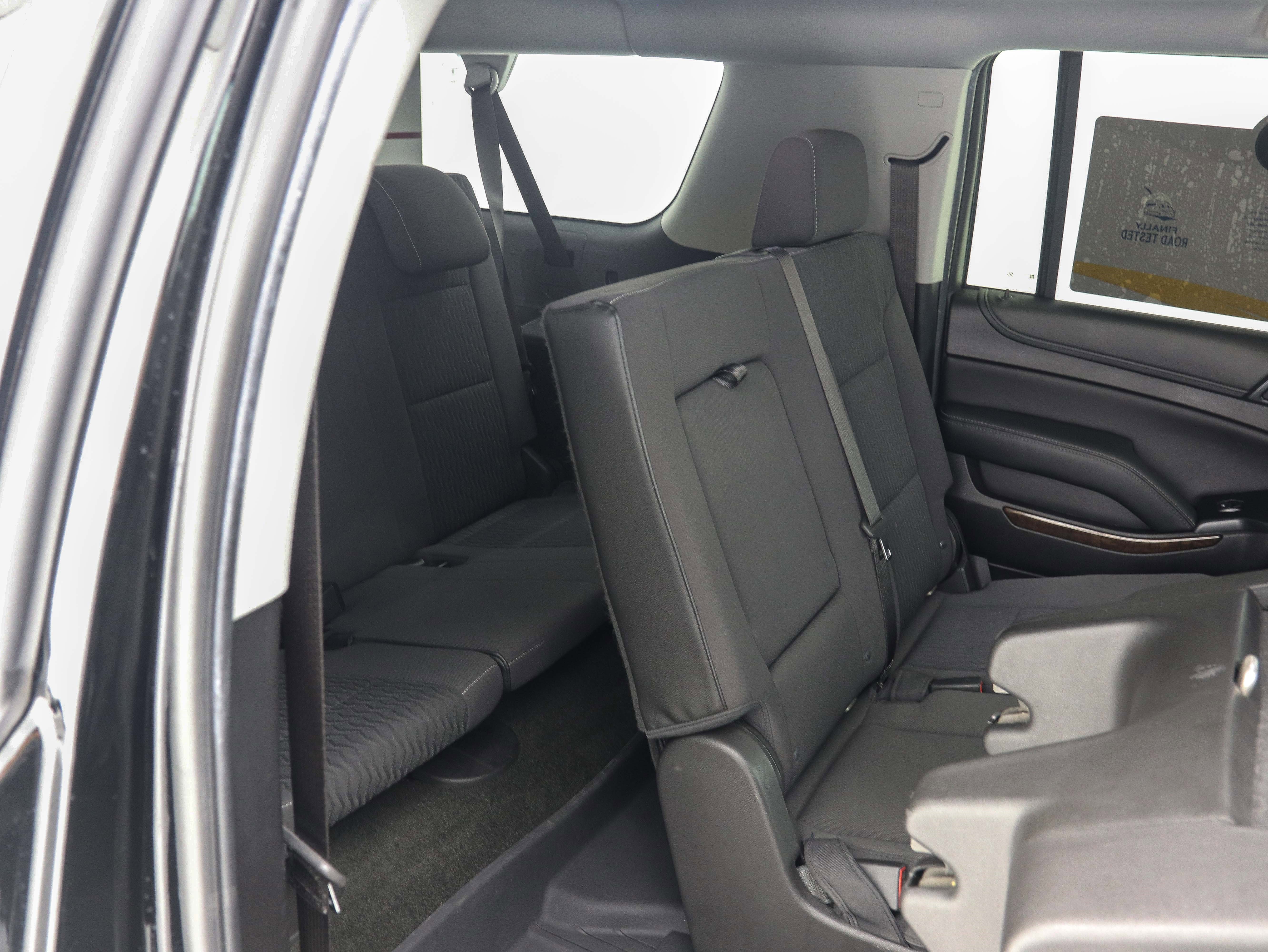 Used 2018 Chevrolet Suburban LS w/ Skid Plate Package image 15