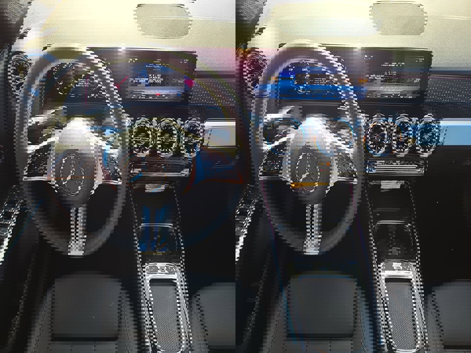 New 2025 Mercedes-Benz GLB 250 image 14