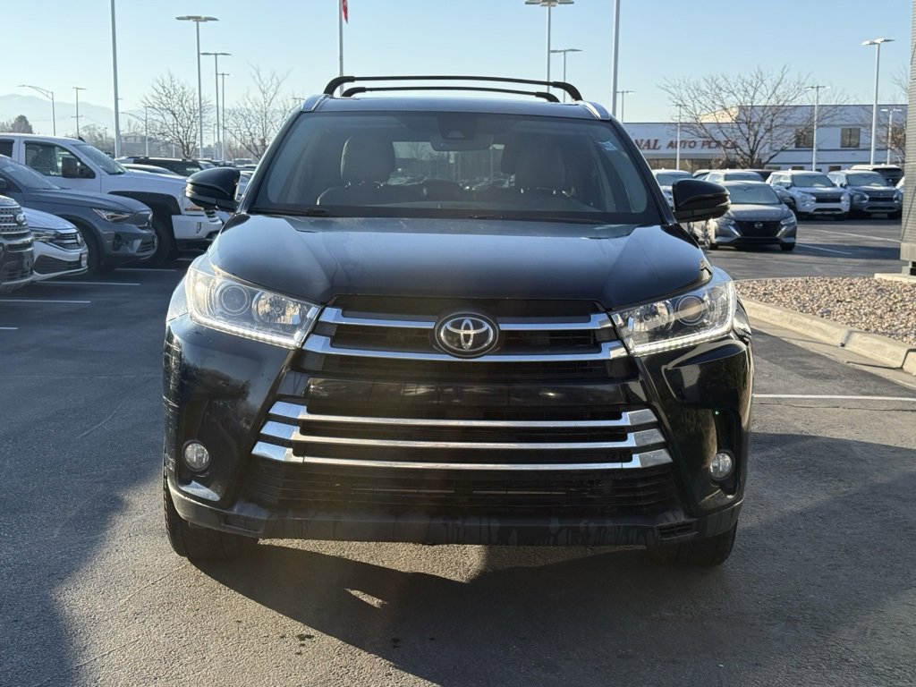 Used 2018 Toyota Highlander Limited image 2