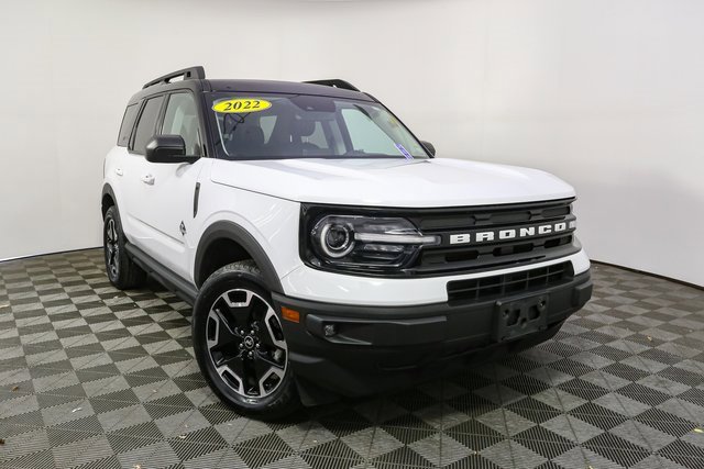 Used 2022 Ford Bronco Sport Outer Banks image 3